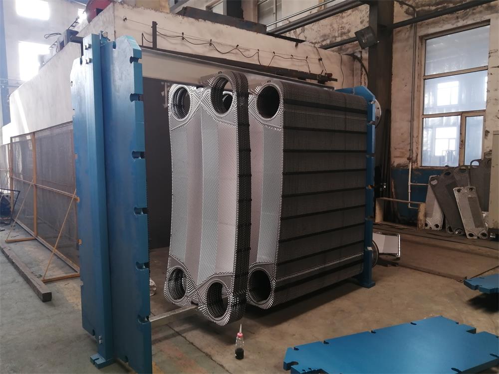 可拆板式换热器装机